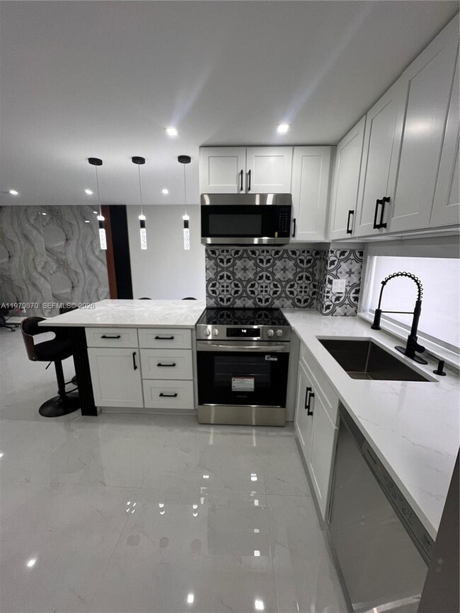 Photo - 17021 N Bay Rd Unit 814