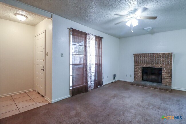 Photo - 1105 Covey Ln