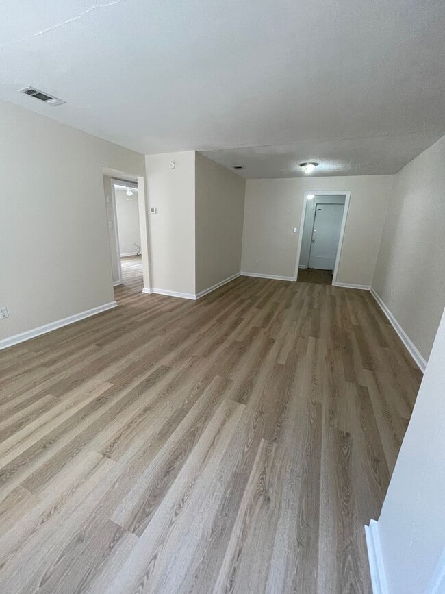 Fall 2025!! Live steps from Ben Hill Griff... Rental Casas en