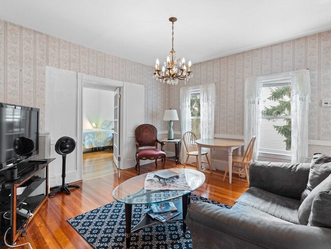 Photo - 124 Sheridan Ave Unit 2