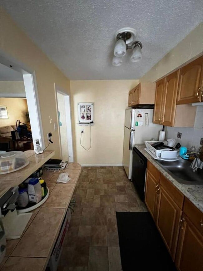 Photo - Lovely Cherry Hill Parke 2nd floor 2 bedro...