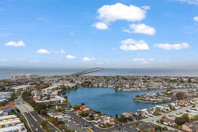 Photo - One Hundred Grand