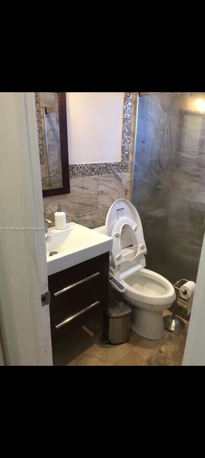 Photo - 2721 Sherman St