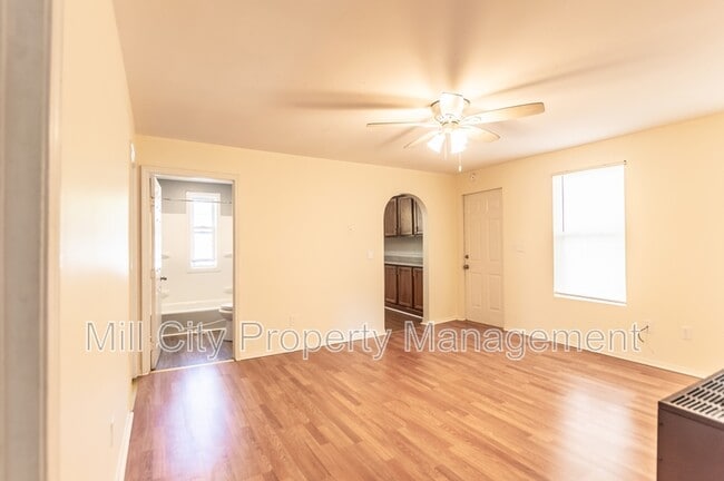 Photo - 280 Silver St