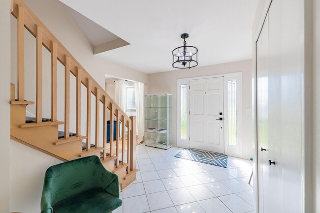 Photo - 23285 Meridian Rd