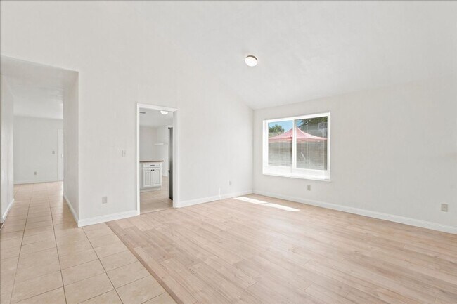 Photo - 1379 San Juan Rd