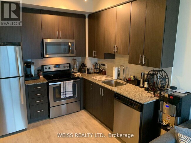 Photo - 3600 Hwy 7 W Unit 904