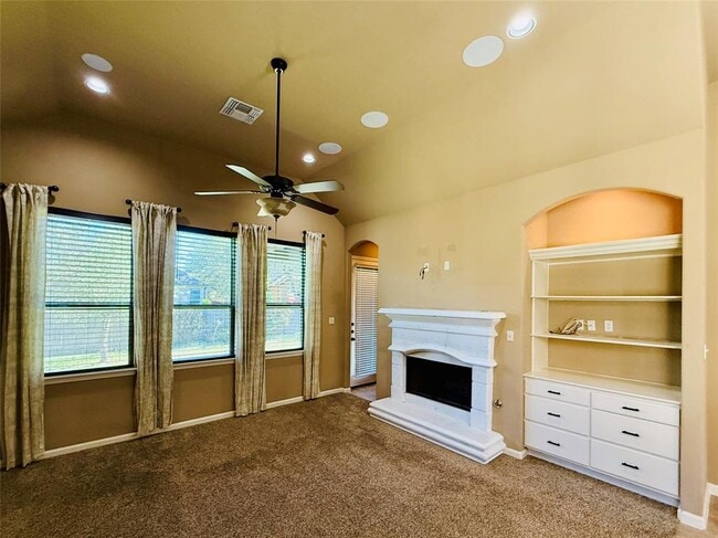 Photo - 2404 Sweetwater Ln