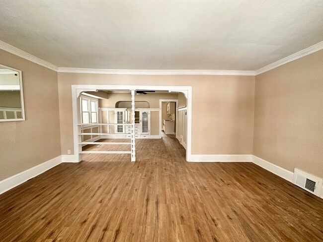 Photo - 2704 W Concordia Ave