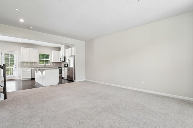 Family Room - PLAZA