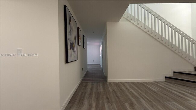 Photo - 1001 SW 98th Ave