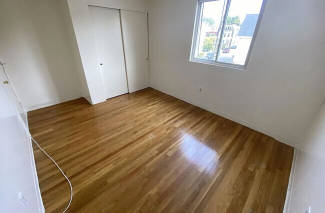 Photo - 382 Dorchester St