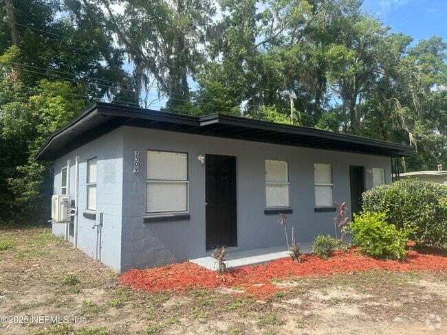 Building Photo - 3309 Kennedy St Rental