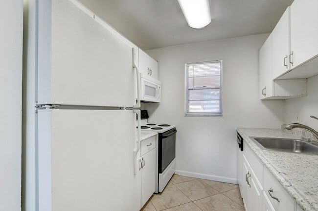 Photo - 600 SW 2nd Ave Unit 240