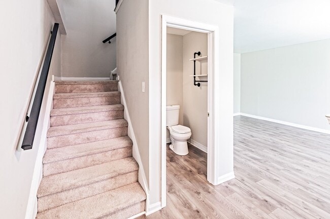 Photo - Renovated Townhome in Woodburne