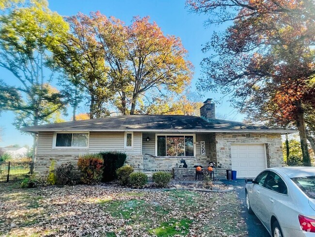 Building Photo - Catonsville home, great neighborhood!