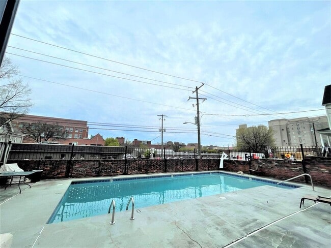 Photo - 510 14th St Unidad ET508 BR1 (EVIP)