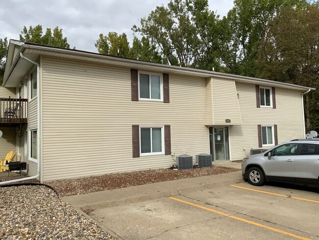 Photo - Starland 2002 Hickory LLC