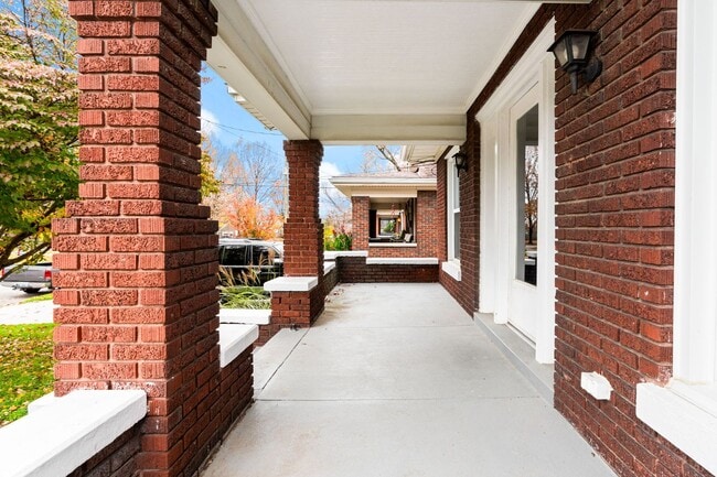 Photo - 1309 Lydia St