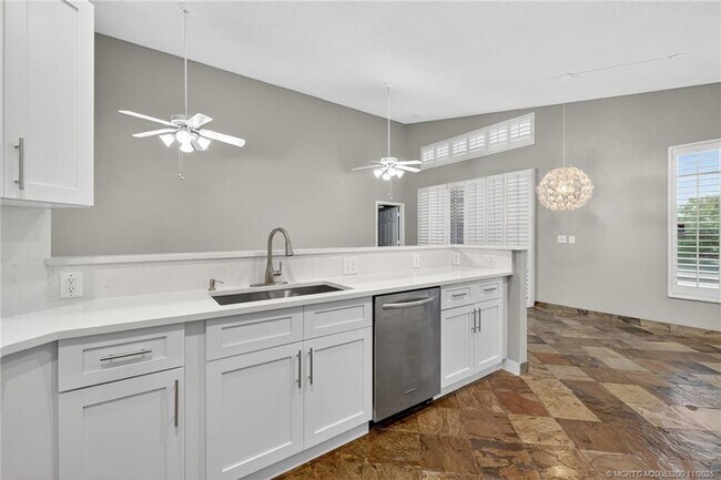 Photo - 2274 SW Olympic Club Terrace