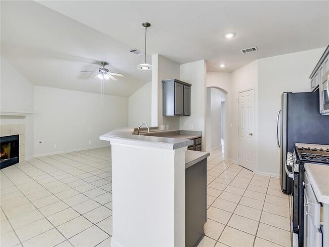 305 Dana Dr