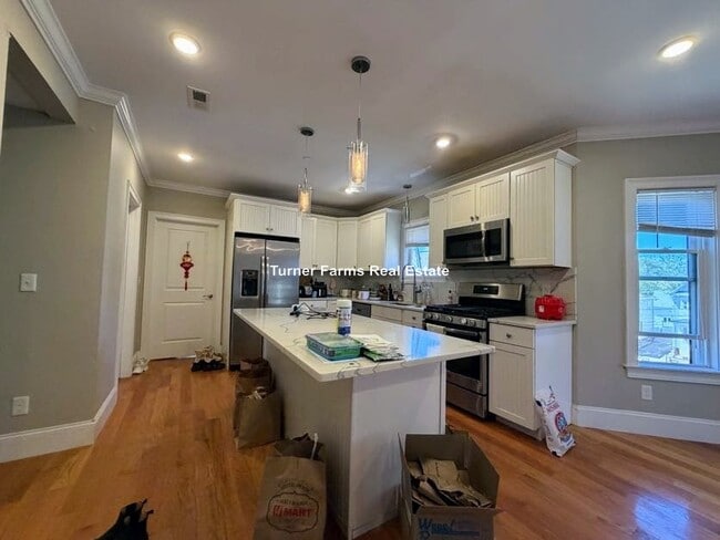 Photo - 118 Holland St Unit 2R