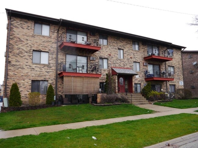 Building Photo - 11810 S Komensky Ave