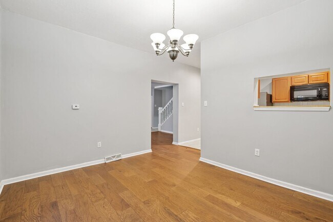 Photo - 410 Lorenz Ave