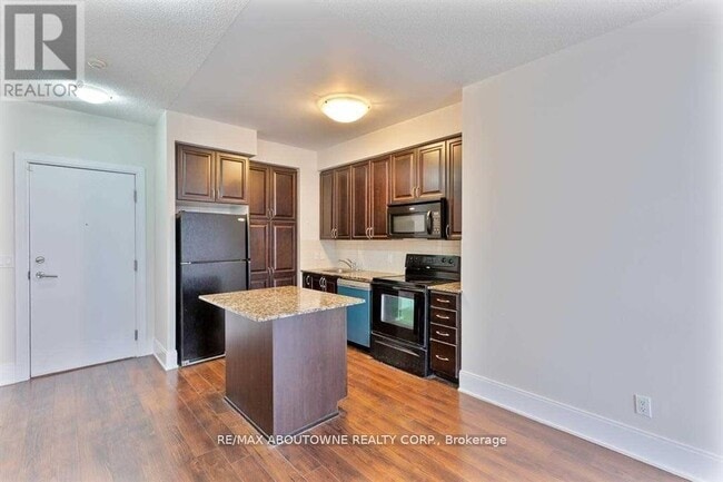 Photo - 330 Burnhamthorpe Rd W Unité 2303