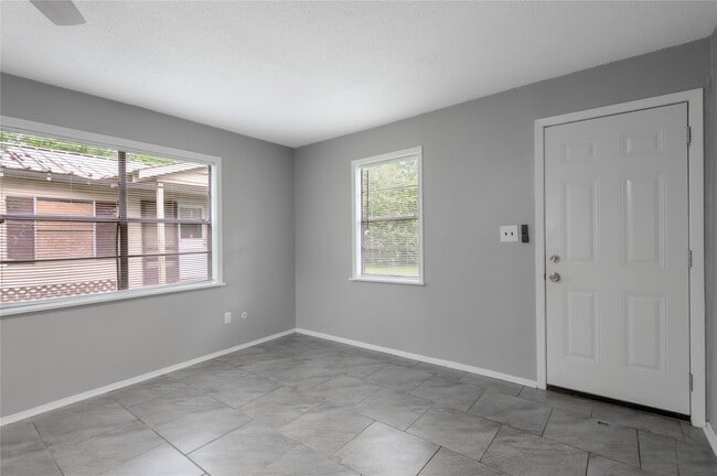 700 Gray St Unit 2