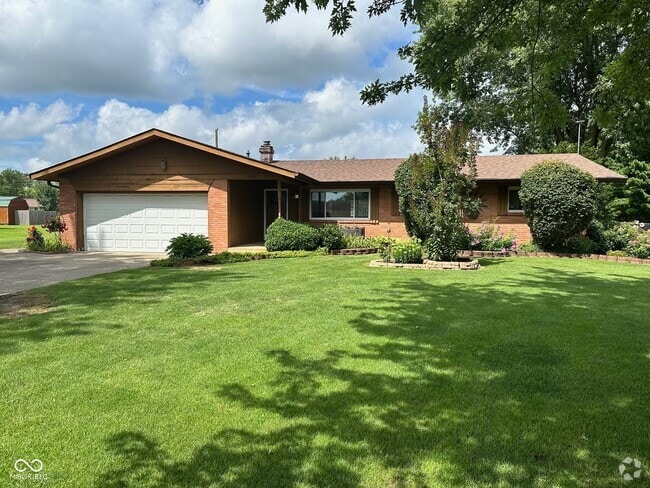 Building Photo - 5626 Hammon Dr Rental