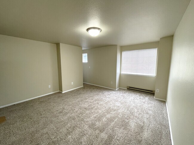 Master Bedroom - 5512 96th St E