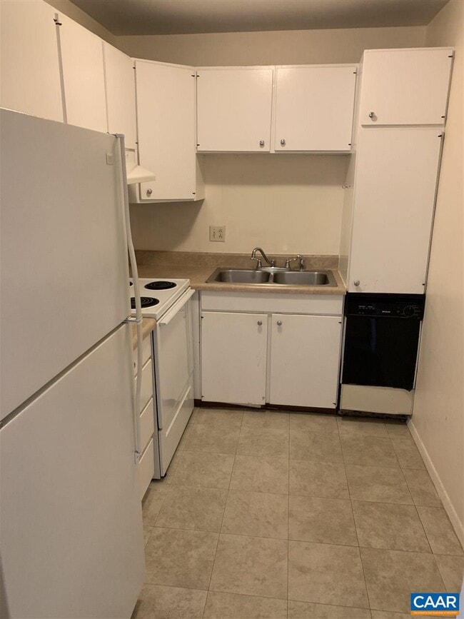 Photo - 1215 Wertland St Unidad a23