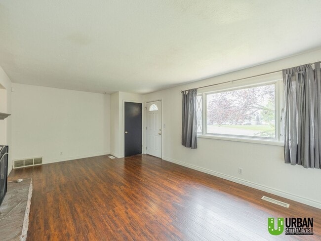 Photo - 2104 N Dale Ln