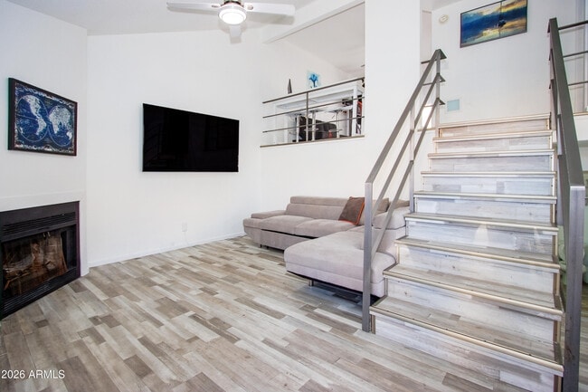 Building Photo - 5704 E Aire Libre Ave