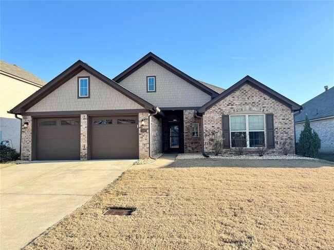 Photo - 730 Hedgefield Way