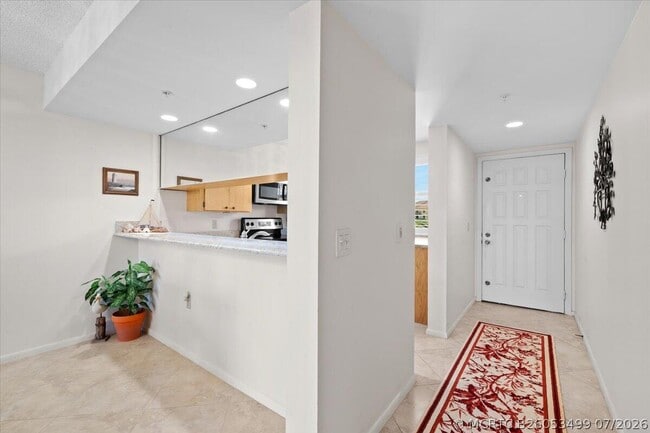 2001 Marina Isle Way Unit 405