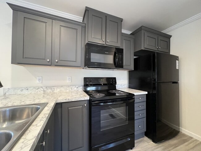 Photo - 154 Sugar Maple Dr