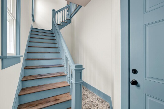 Photo - Eastside Beauty Unidad B