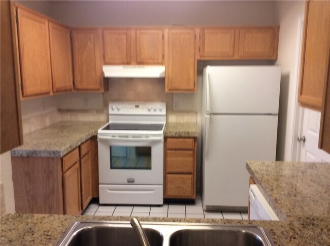 Photo - 2050 E Farr Ln