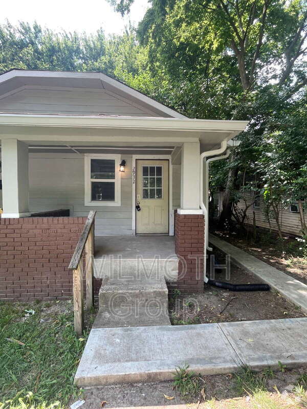 Building Photo - 2932 N Dearborn St Unit A Rental