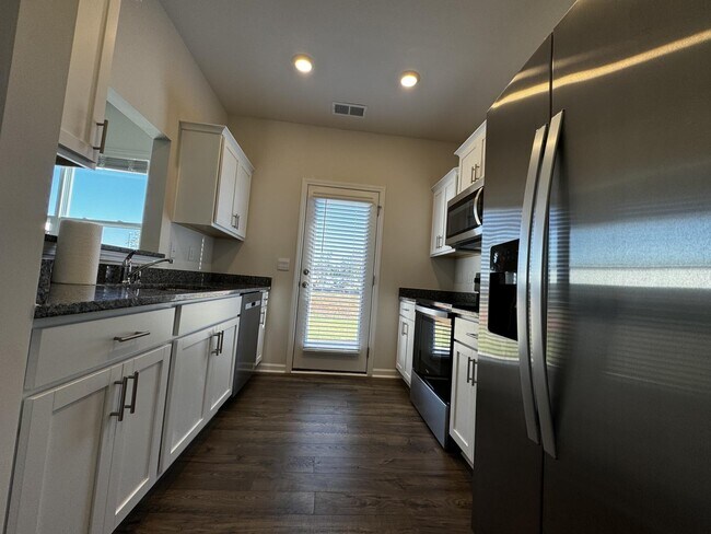 745 Embark Cir