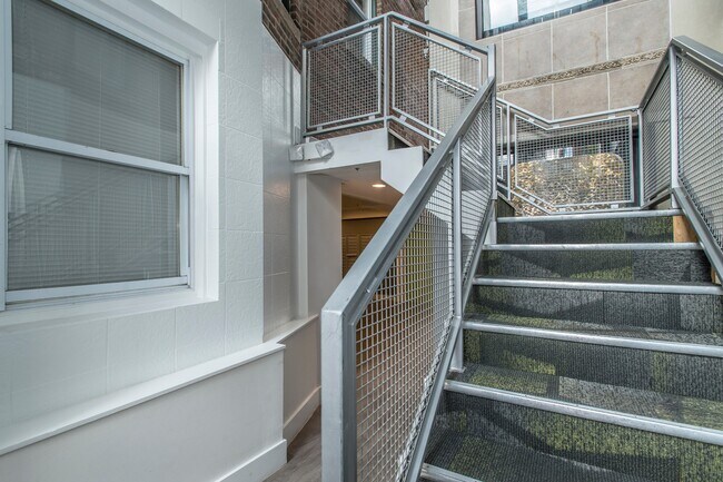 36 Brainerd Rd Unit 1