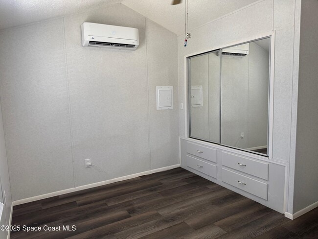 Photo - 657 Snowbird Ave