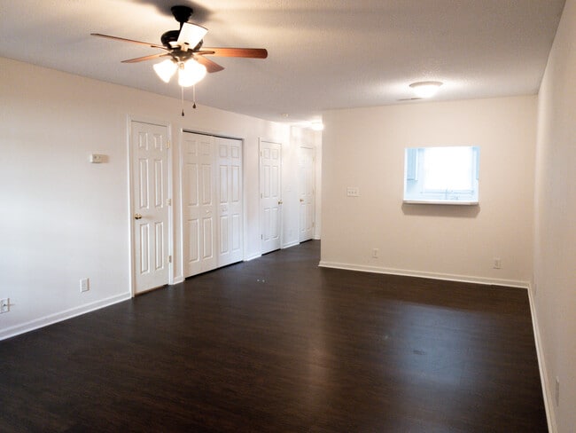 Building Photo - 152 Gray Station Rd Unit 48