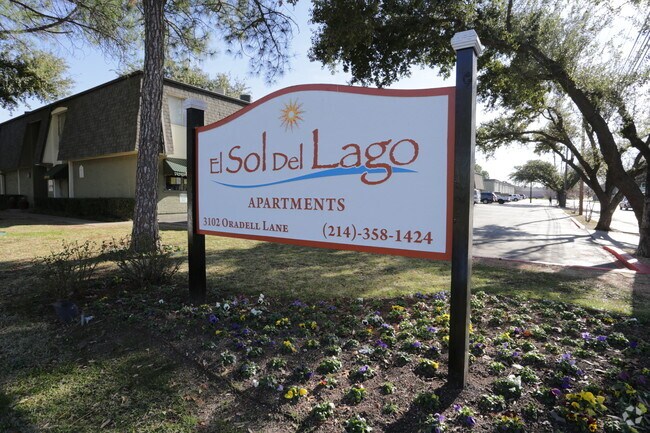 Photo - Vista Del Lago Apartments