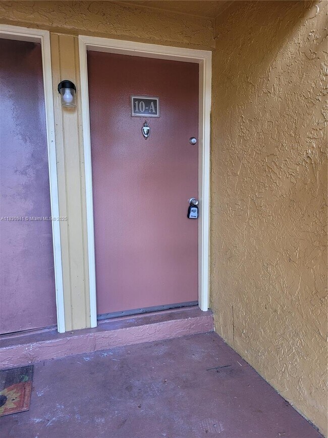 Photo - 4509 Treehouse Ln Unit A