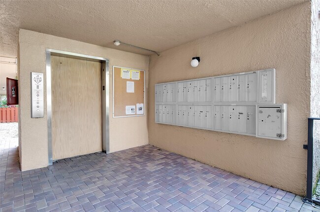 Photo - 260 NW 76th Ave