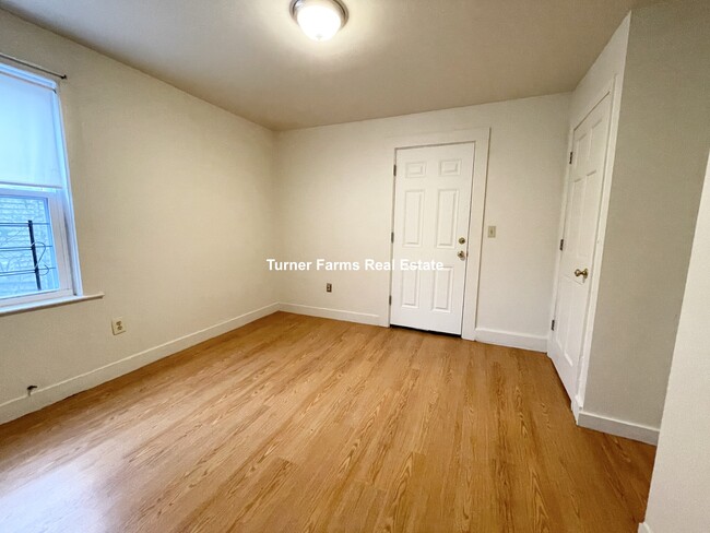 Photo - 2 Shepherd Ave Apartments Unit 1