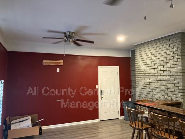 Photo - 13070 Broadway Dr